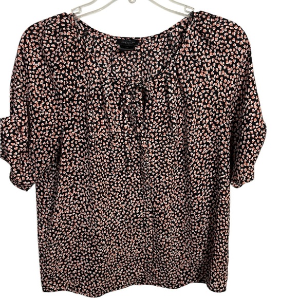 Ann Taylor Women's Peach and Black Patterned Keyhole Tie Top size Medium - Picture 1 of 12